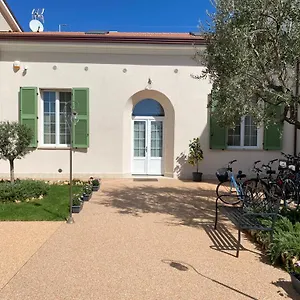 Villino Aliboni - A 2 Passi Dal Mare Bed & Breakfast Marina Di Carrara