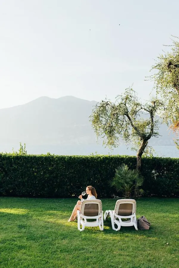 Hotel Orione Brenzone sul Garda Italia