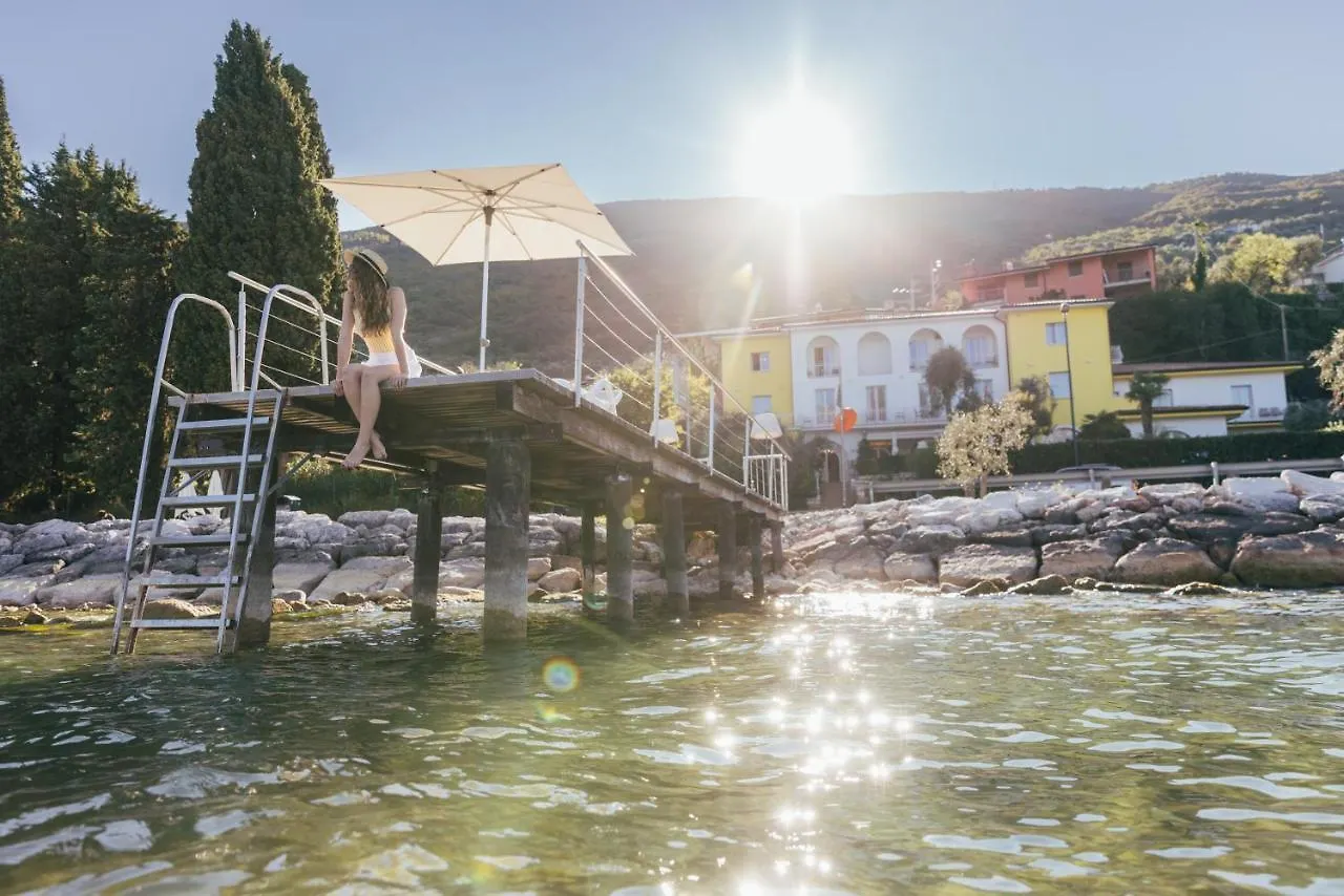 Hotel Orione - Lake Front Hotel Brenzone sul Garda